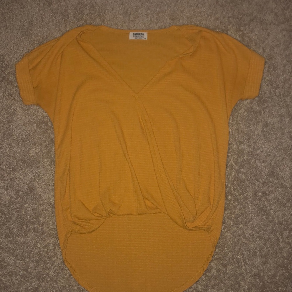 v-neck yellow high low shirt